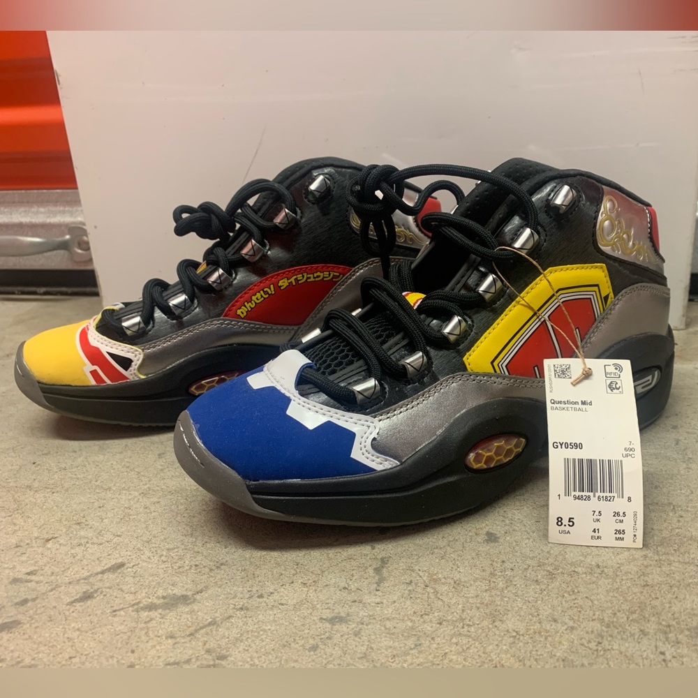 Power Rangers X Reebok Iversons’ “Question Mid Megazord” - Picture 2 of 5